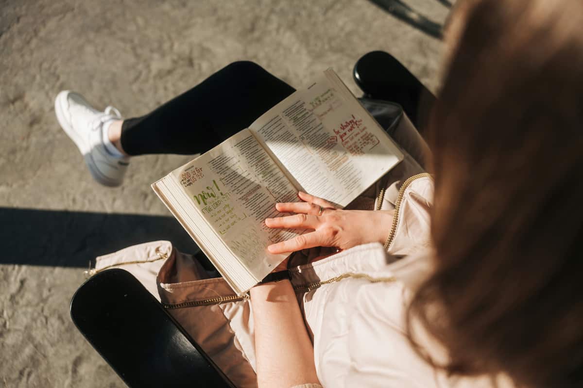 Woman studying Scripture